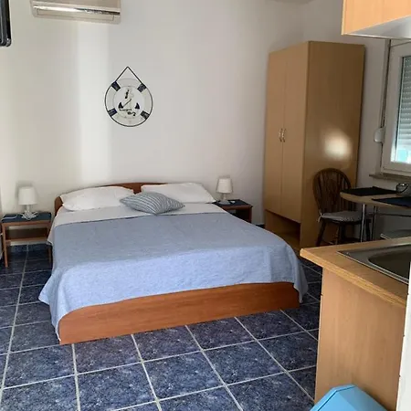 Antonela Apartment *