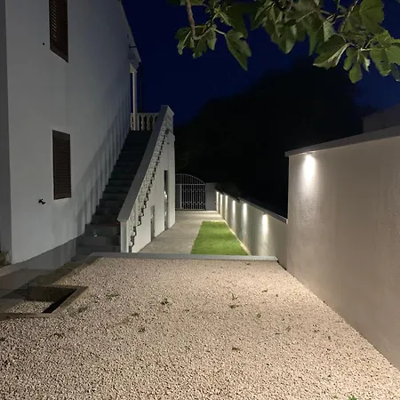 Antonela Apartmán *